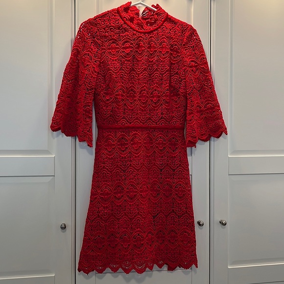 Lace bell sleeves mini dress - Picture 2 of 12